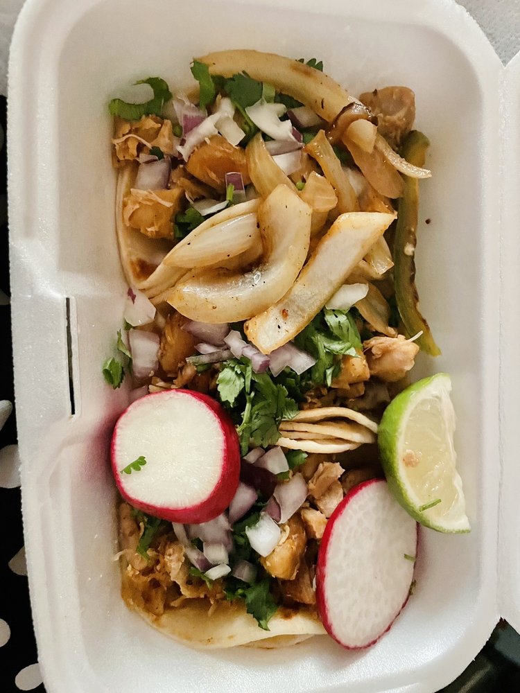 Orden de tacos recién hechos lista para servir