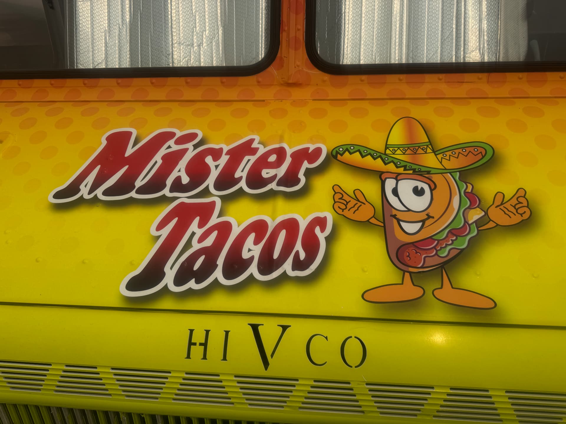 Logotipo de Mister Tacos